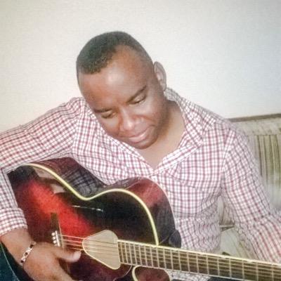 facebookhttps://www.facebook.com/alfredo.cordoba1 Ingeniero en sistemas y compositor..www.laquemueve.com radio Director de la cadena radial laquemueve