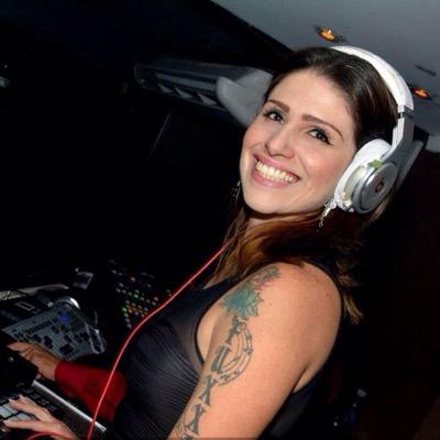 Dj Tech House & Deep House | SP - Brasil • Empresária • Autoritária • Guerreira • contato: djfuxxia@icloud.com