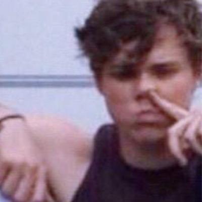 account dedicated to ashton's cute little nose (*ˊૢᵕˋૢ*)ˉ̞̭ෆ⃛