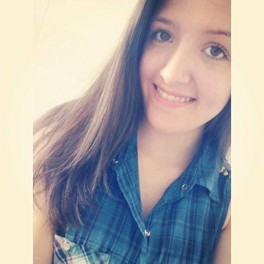 AndreezaMaira's profile picture. canceriana, 16anos, amigos, rir, brincar, correr , sorvete, pipoca, pizza, filme, romance s2