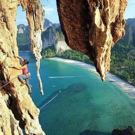 Hello from Thailand! Nice to meet you!Beautiful things to do and see while visiting Thailand.