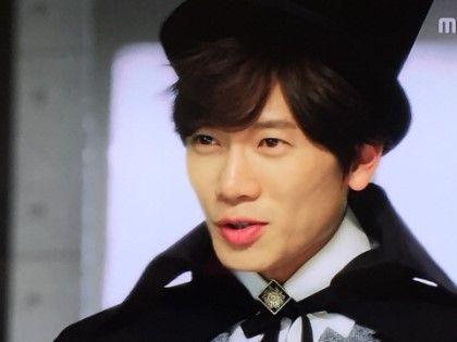 안녕하세요저는조연정이라고합니다그리고또하나있는데요제가인격들중에서신세기,페리박,안요나,나나,안요섭,미스터엑스,나와는데왜다가셨으면지저고잘모릅니다