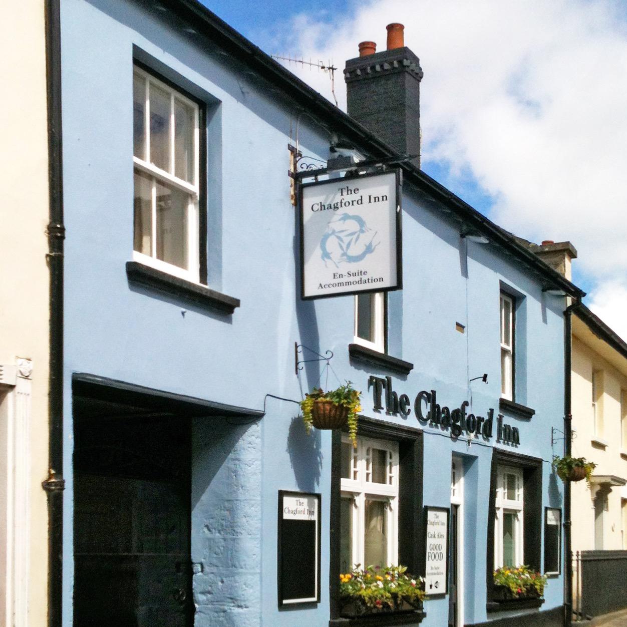 We are a new & exciting pub that is food driven. We truly prepare & source locally from bread to beef & we have three newly refurbished en-suite letting rooms.