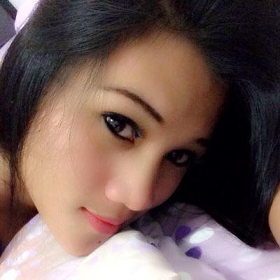 BIO : One of the hardest thing in life is letting go of something that you thought was real.