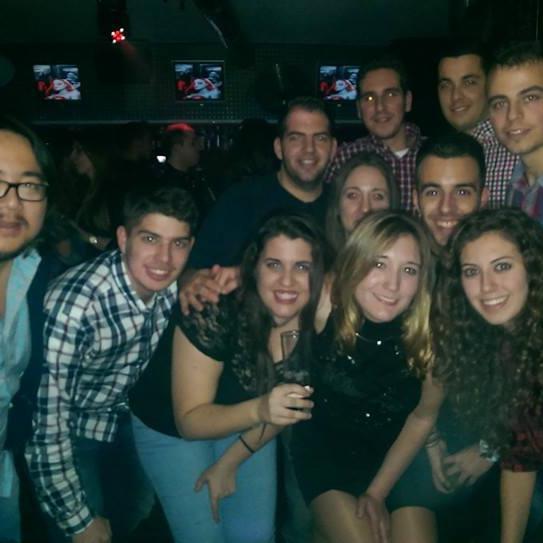 Estudiante de Fisioterapia en la UAL. Vive con una sonrisa, nunca se sabe quien puede aparecer en tu vida.