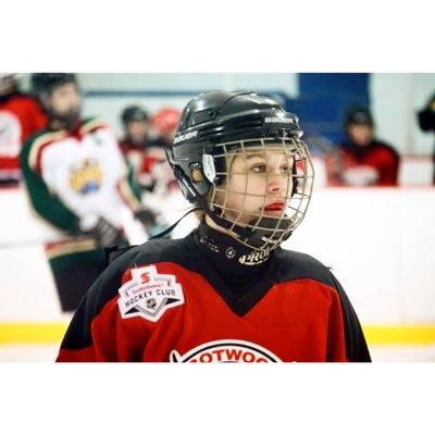 Jonnichol13's profile picture. 