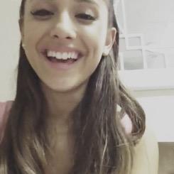 zaynmaIi1D's profile picture. 