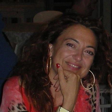 rominaiagatti's profile picture. Tessuti tendaggi complementi tessili carta da parati sistemi di scorrimento,tappeti realizzati su misura,coordinati letto in lino