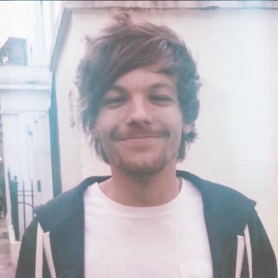 free follow from @darlingzayn follow her back or i'll unfollow!