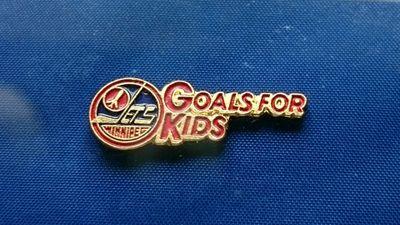 Sharing my old Winnipeg Jets memories, memorabilia and articles in picture form. #gojetsgo