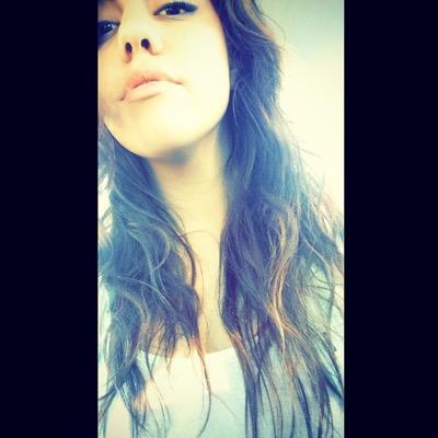 ⚽️❤️
SnapChat: @roxannne94 
Instagram: @rock_sii