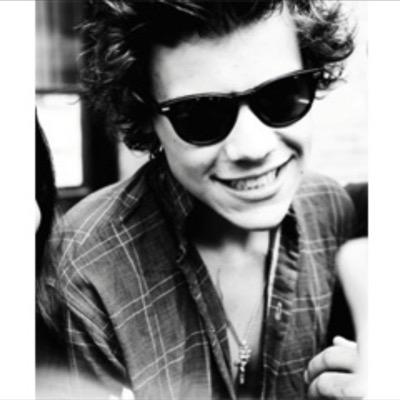 follow @xgrungeharry for a follow back!