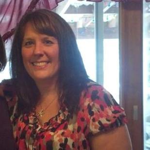 payroll manager mom wife loves to read