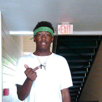 dj_quantities's profile picture. When u look in the mirror do you see you what i see .?