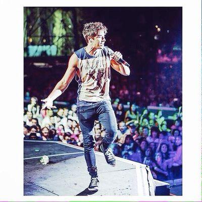 El Es Videovlogger, Actor, Cantante de Rap, Humorista, Fachero, El puto Amo ;)