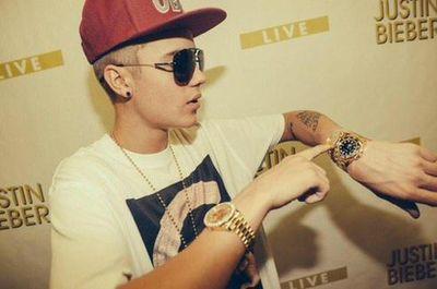 primero justin, despues tambien