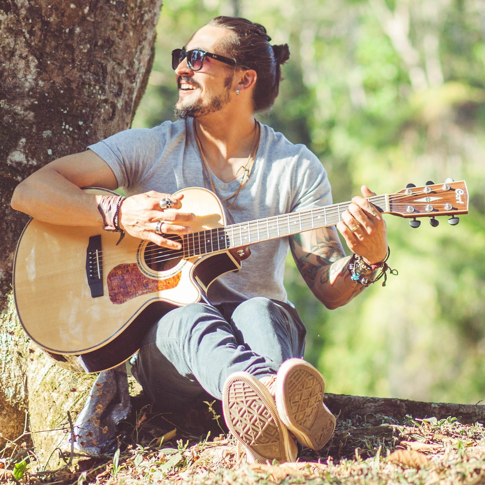 Perfil Oficial - Vocalista da Banda Pequeno John - Sony Music Brasil - Selo versao acustica - @Pequeno_john