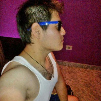 Mi vida es una poesia en movimiento, repartiendo rimas de sonrisas y versos de alegrias