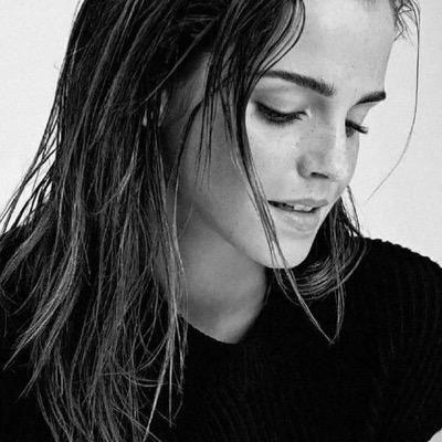 jvousencule's profile picture. seule, abandonnée, maladroite, chiante, hypocrite, mauvaise, vicieuse, perverse, incomprise, insatisfaite.