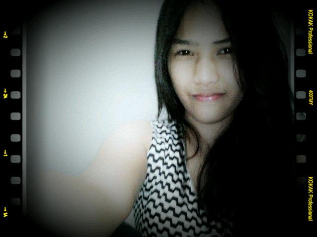 maryanadeliaa's profile picture. Fakesmile!cukup?