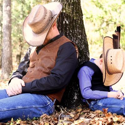 JeffCrownover's profile picture. simple country boy that likes to shoot stuff with a bow and chase a little white ball around a golf course. Hog Fan WPS!!