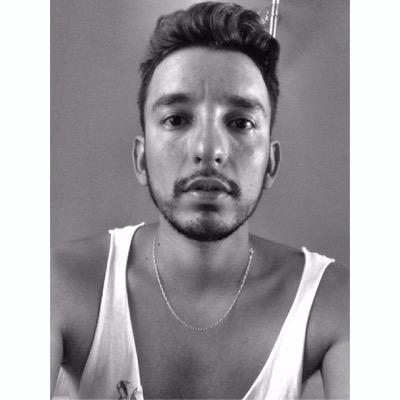 Federosas's profile picture. Capaz de sorprenderte hasta con un pedazo de papel, y sino, ponme a prueba!