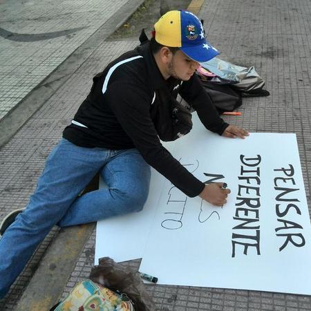 aleguilartevp's profile picture. Estudiante, Universidad De Oriente (UDO)           
Coordinador de Activismo Juvenil (Voluntad Popular Sotillo)