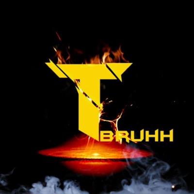 I am Twinky. I want to be a future MLG pro like @Optic_Scumper.I am a dominate Sub/Slayer. If you want to add me on xbox 360 Im Twinkahh. I do not have Ghosts.