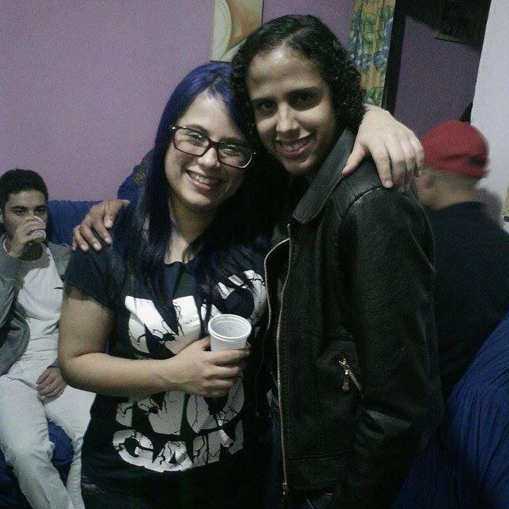 eu amo o meu nego Luan santana um dia vou tirar foto com ele abraçar e beija muito e amo michel teló