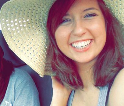 lauraely40's profile picture. •417• unfortunately