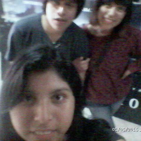 hola soy Nando, músico y ya :v