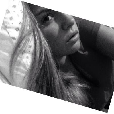 amo a laura /@MGMTheo_