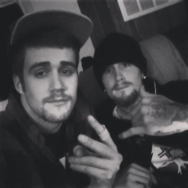 CTh0m3's profile picture. Right or wrong, Always have your brothers back.