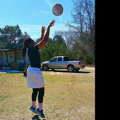 Sc: I_hoops32 | Insta: _baylor32 | 5'7 Sophomore | Proverbs 16:3 | Dream big
