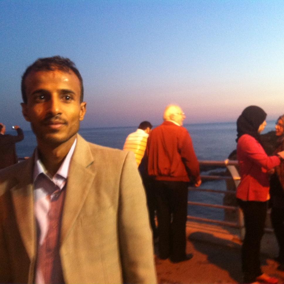 abrahiemz302's profile picture. اذا كانت مهنة الطب مهنة إنسانية ، فشخص وشخصية القانوني (السوي) مودع فيها مكارم الأخلاق والحس والأحاسيس الإنسانية وتشبه في الإنجذاب نحوها قوة المغناطيس والجاذبية