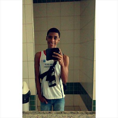 Official Twitter -  Follow Me.                         snap : Cerqueira_iago