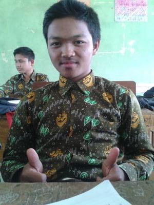 fhiransah15's profile picture. 