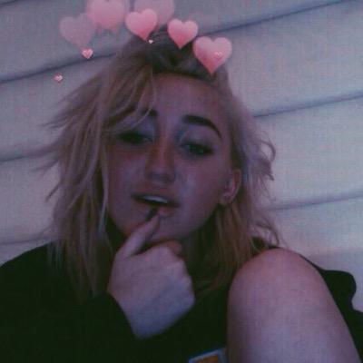 mileybiewnews's profile picture. follow @nashvillecyrus & @criminallawley !!! | saved accout | we follow back |