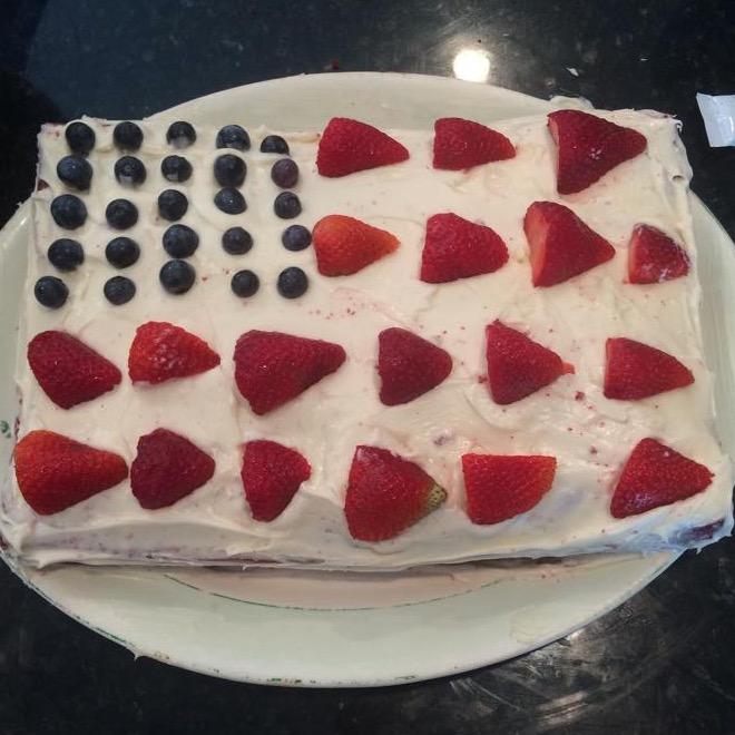 Hello! I love to bake, will be posting recipes & pictures of my food! Email/tweet any ideas you'd like me to try/questions! Feature other types of food as well!