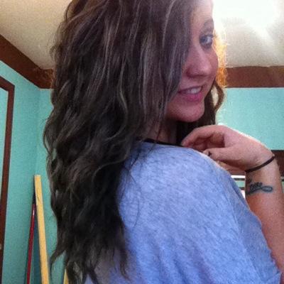 •Gemini• 
•Random tweets&retweets•
•Honesty•Loyalty•Humor•Maturity•Respect•
••TWLOHA••
•Hippie Heart, gypsy soul.••