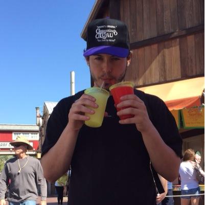 6’https://t.co/4mVD2J7i9F. Yankees. Vegas Knights. Las Vegas. Cowboys. Family. Insta:blaireffect