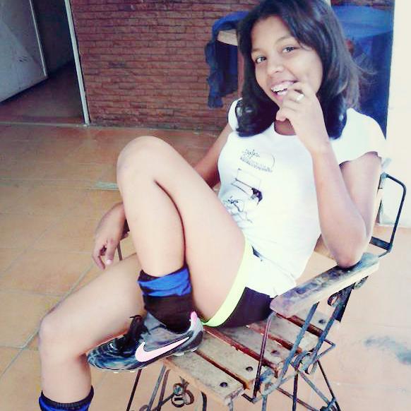 ♥. Gimnasta, futbolista.