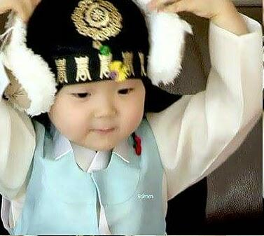 Charmadonna's profile picture. 