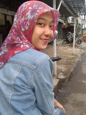 IG: @dinipandria