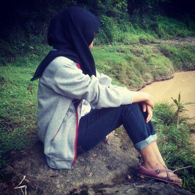 14/10/2000
pin: 54c09796
ig: oktaviianacahyanii