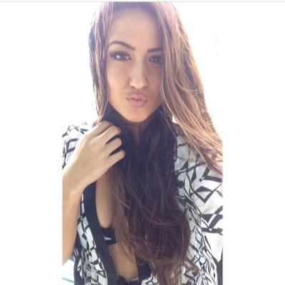 Live the life you love, Love the life you live Instagram- Jasmine_l_robinson