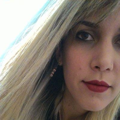 Qualquer lugar pra mim tá bom, qualquer paixão me diverte... sou sem frescura e sem limites...