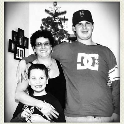 irishlad_61's profile picture. dangle, wheel, snipe, celly hard party harder✌️