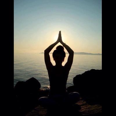 yogirl417's profile picture. ☠☠You know what they say about hope, it breeds eternal misery.☠☠