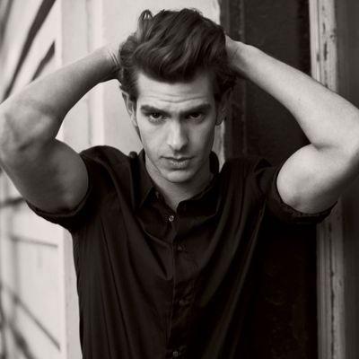 17, Hijo de Boreas, Congelo todo, Hace un poco de frio no? , Baloncesto, Rugby, Un poco Irritante, pero tierno y Algo timido, #SP